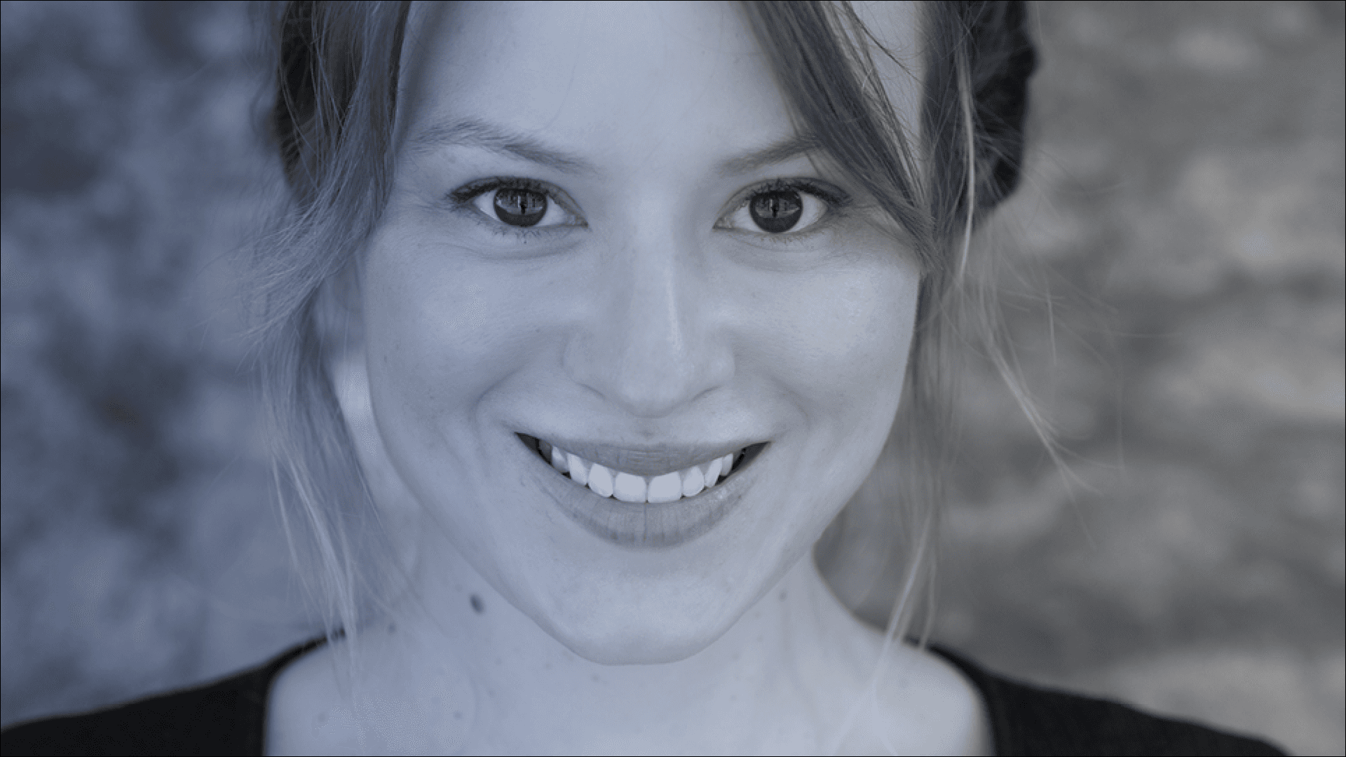 Sonia Belskaya lit Une rumeur dans le vent de Ilaria Gaspari