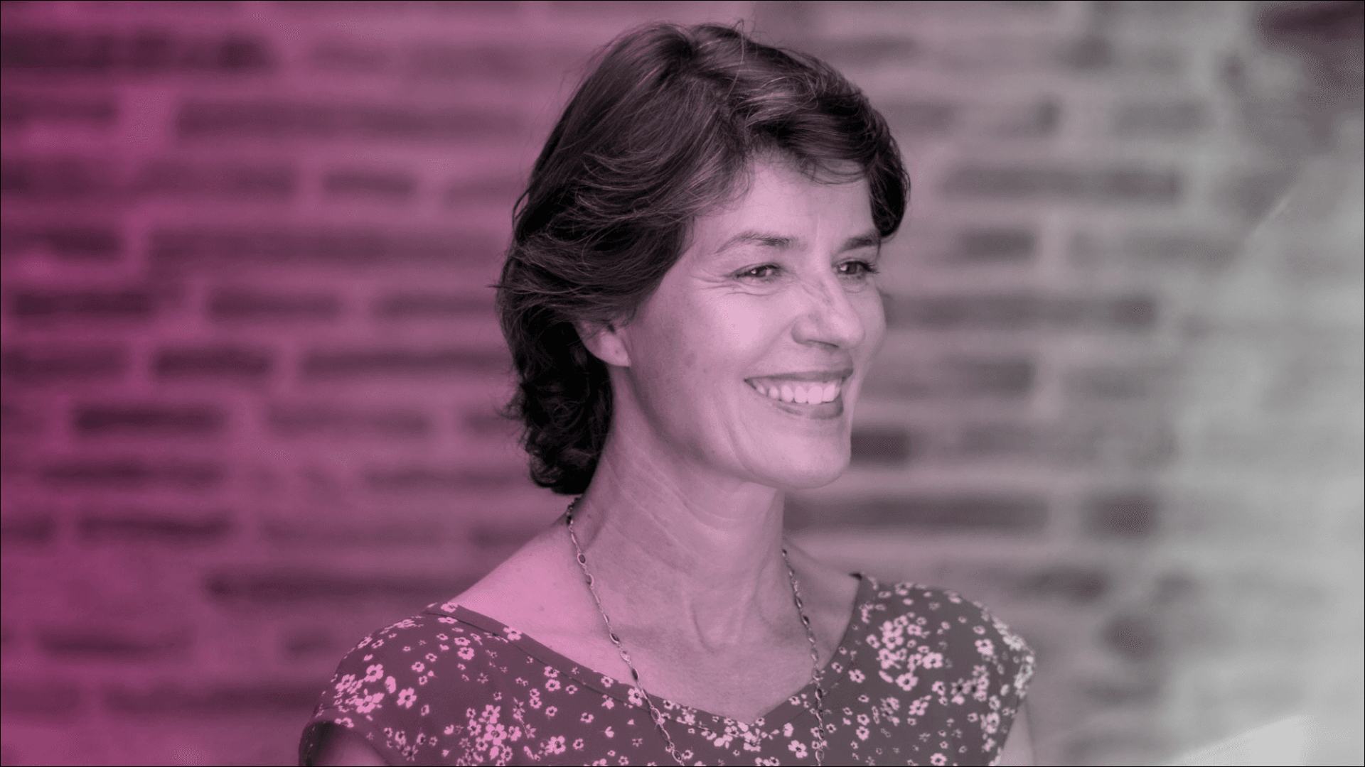 Irène Jacob lit Et la joie de vivre de Gisèle Pélicot (LSF)